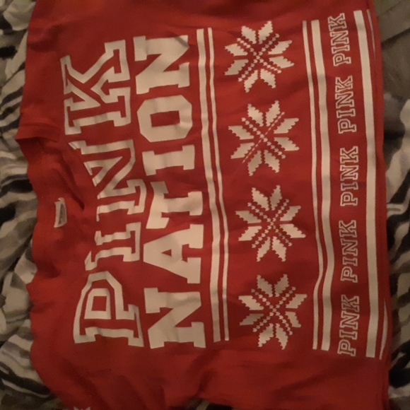 PINK Victoria's Secret Tops - CROP TOP LONG SLEEVE RED WITH SNOWFLAKES PINK NATION